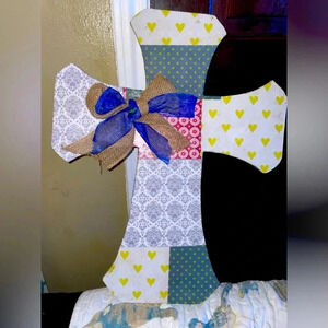 Hand Crafted Wooden Patchwork Cross 20”x16” NWT​